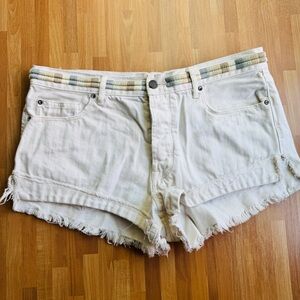 Free people off white cut off denim shorts size 30